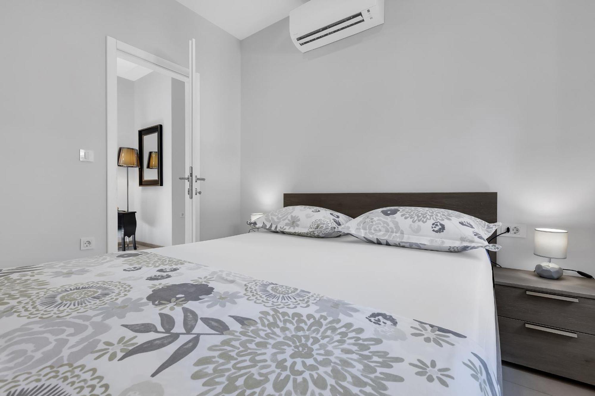 City Center Apartment Dvor Kalalarga Makarska Exterior photo